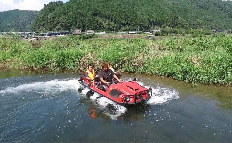 長良川でバギー体験
