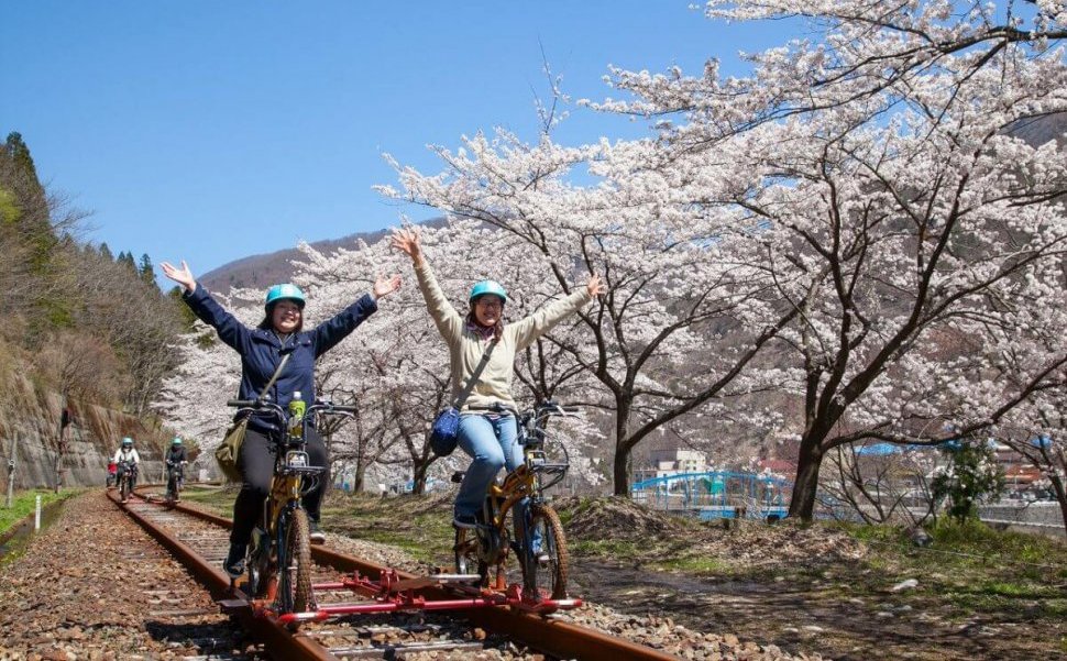 岐阜飛騨のレールマウンテンバイク