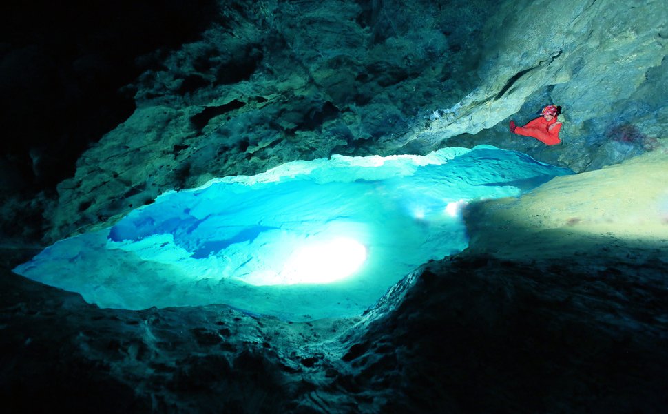 岐阜で洞窟探検