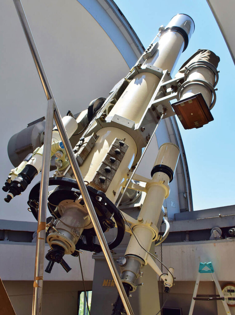 岐阜天文台の屈折望遠鏡で天体観測