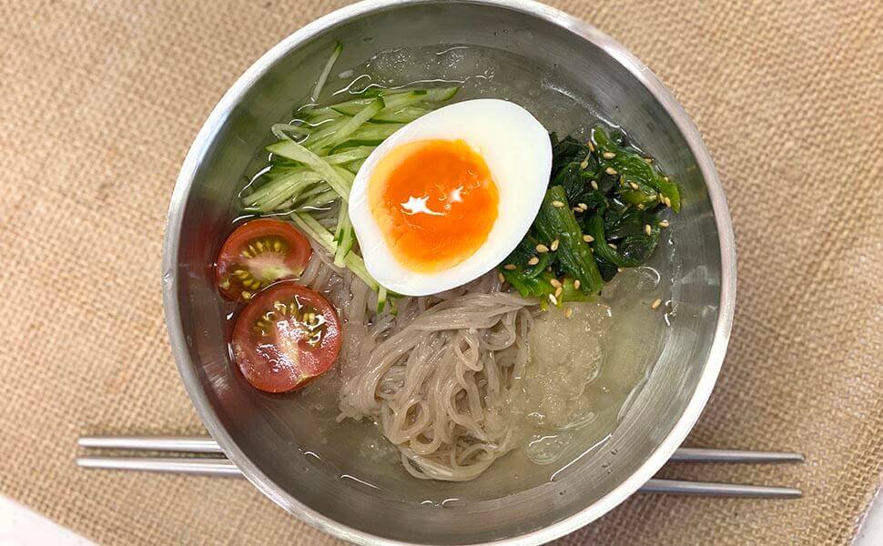 コストコ、PULMUONE 韓国冷麺 凍らしたスープ入り