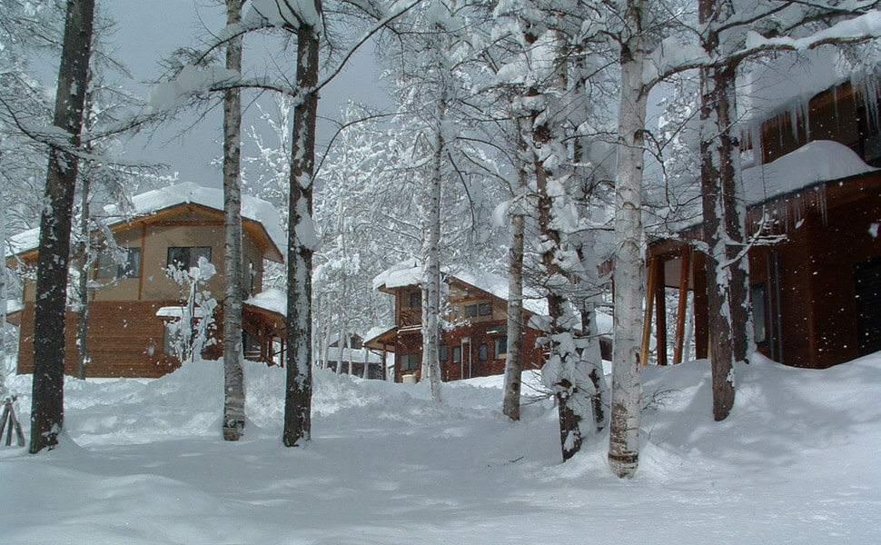 ひだ流葉スキー場に隣接するコテージの冬景色